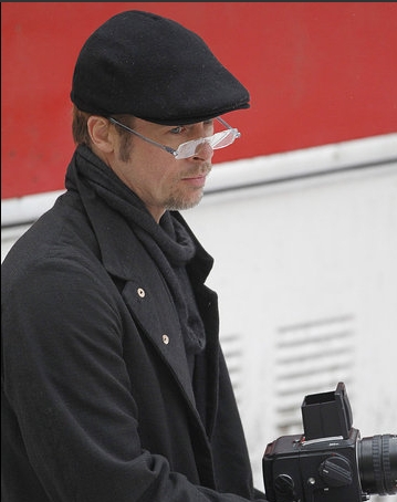 Brad Pitt szemüvegesen